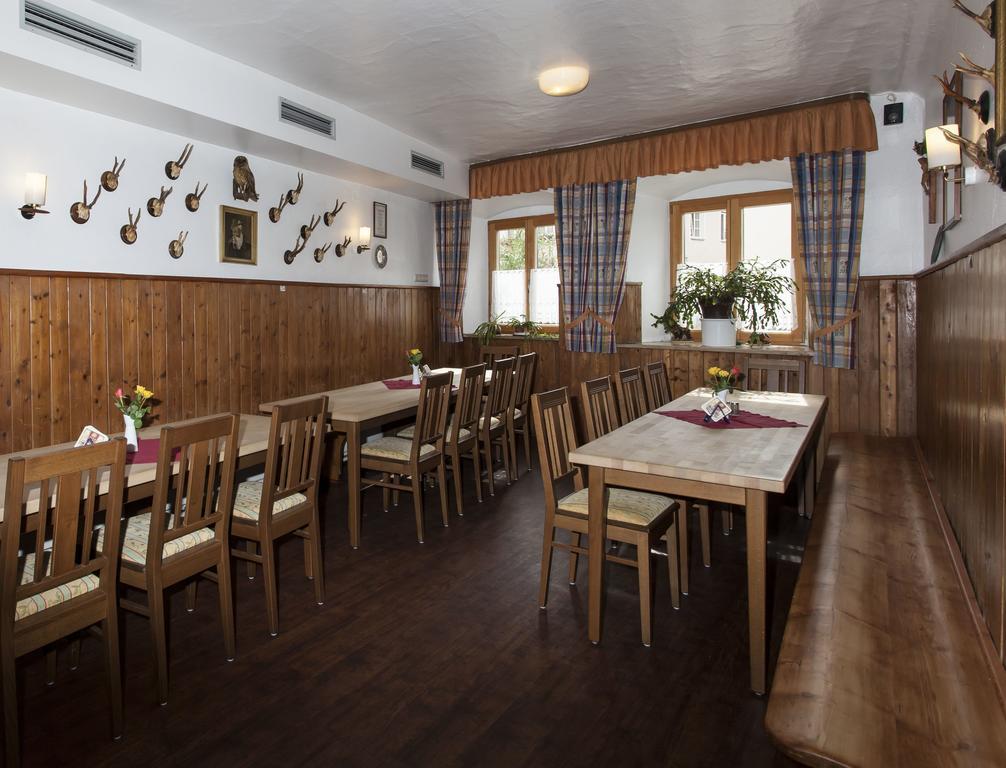 Hotel Gasthof Stern à Greding Extérieur photo
